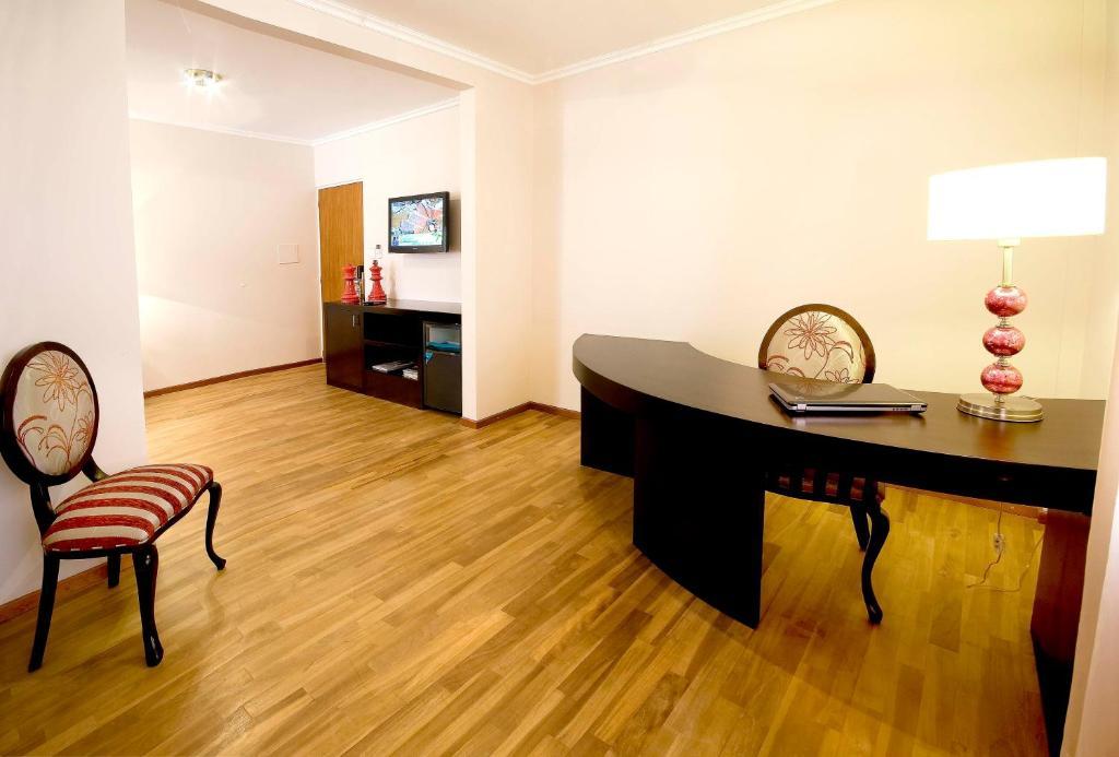 Hotel Argos Bahía Blanca Buitenkant foto