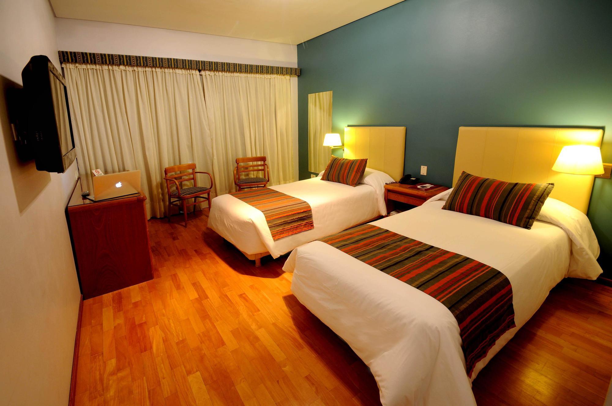 Hotel Argos Bahía Blanca Buitenkant foto